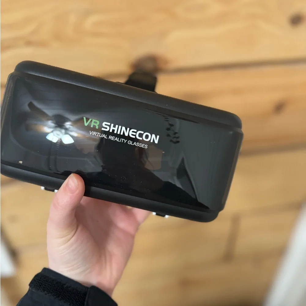 VR headset